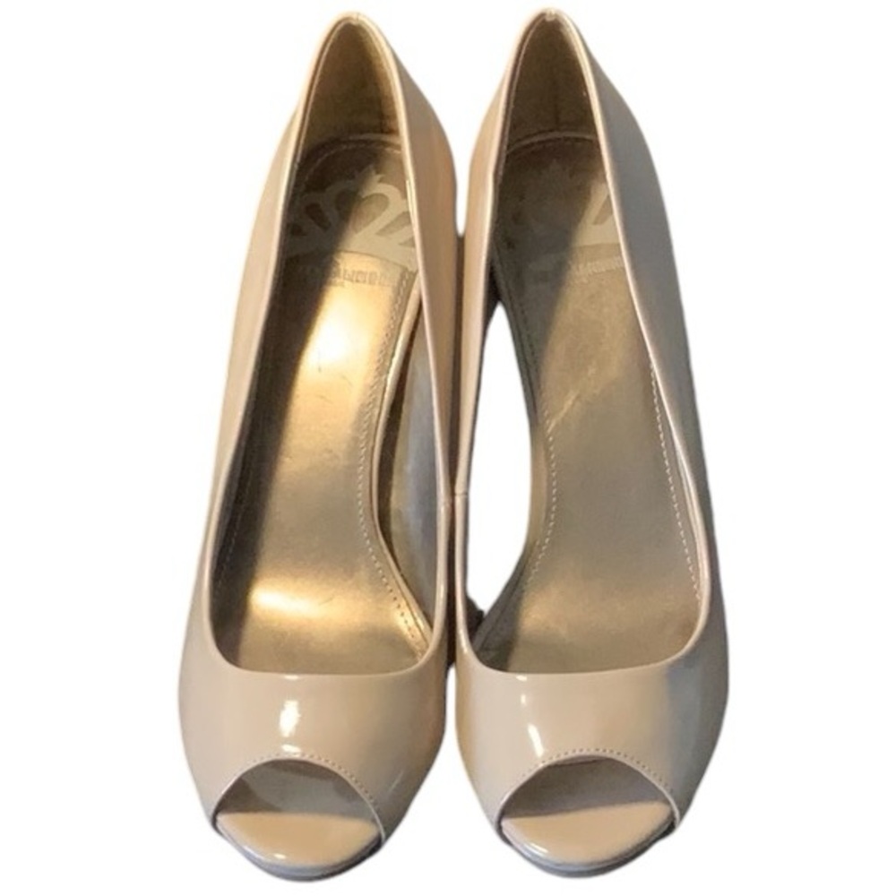 Fergalicious patent nude peep toe heel, Sz 10M